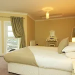 Manor Hotell 4*