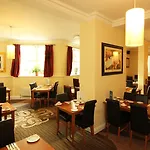 Hotell Manor 4*