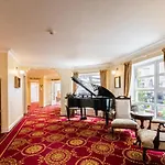 Manor Ξενοδοχείο 4*