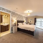 Manor Ξενοδοχείο 4*