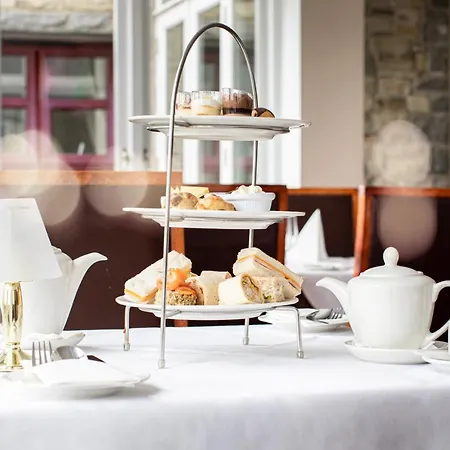 Manor Hotel 4*