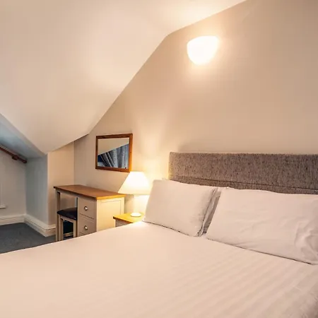 Hotel Manor 4*