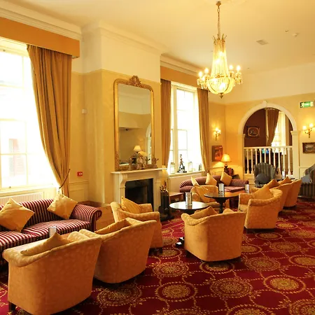 Manor Hotel