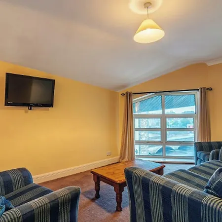 Manor Hotel 4*
